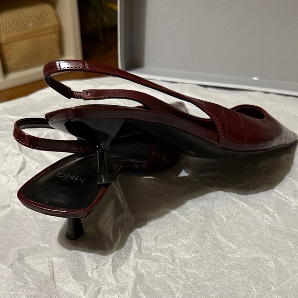 Mango Burgundy Croc-Embossed, Slingback Kitten Heels - Picture 4 of 5